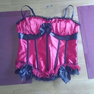 Sultry Red Corset Large black lace